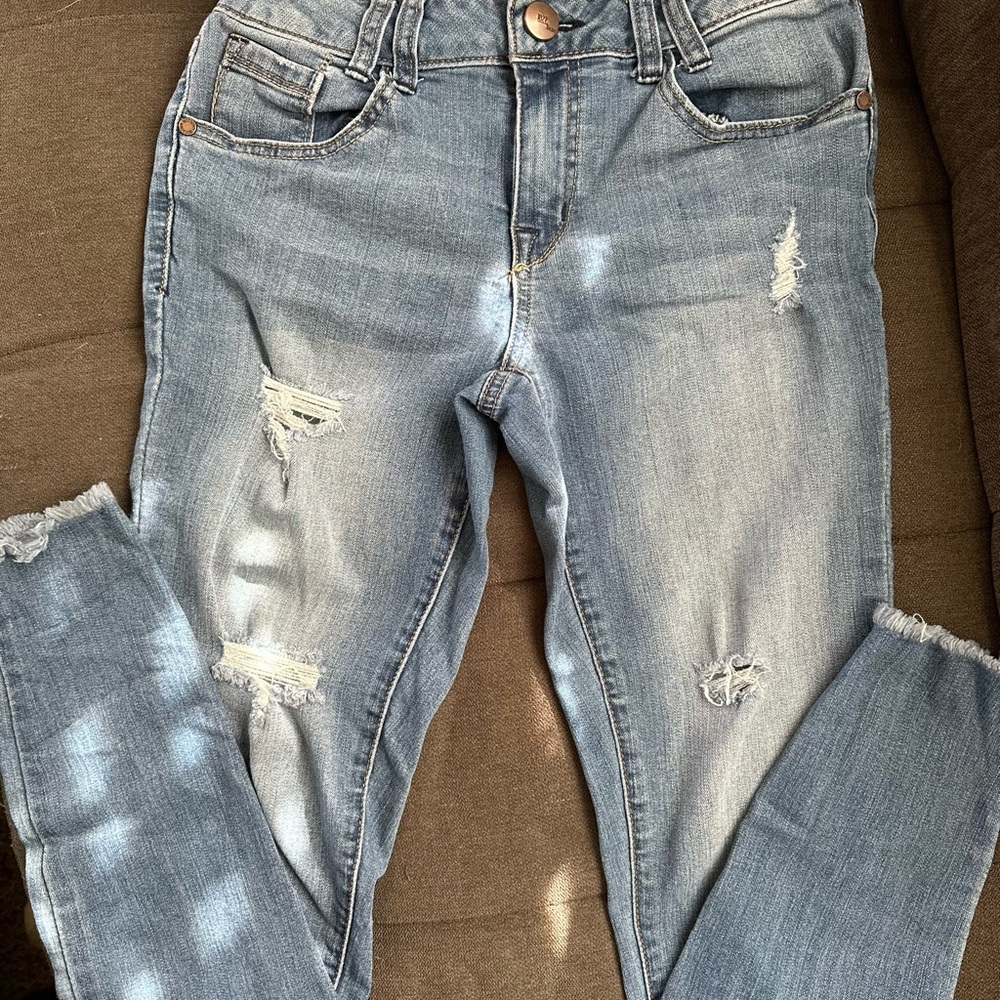 1822 Denim Blue Skinny Jeans with Distressed Details